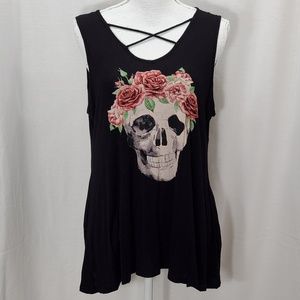 Black Skull with Roses top size M